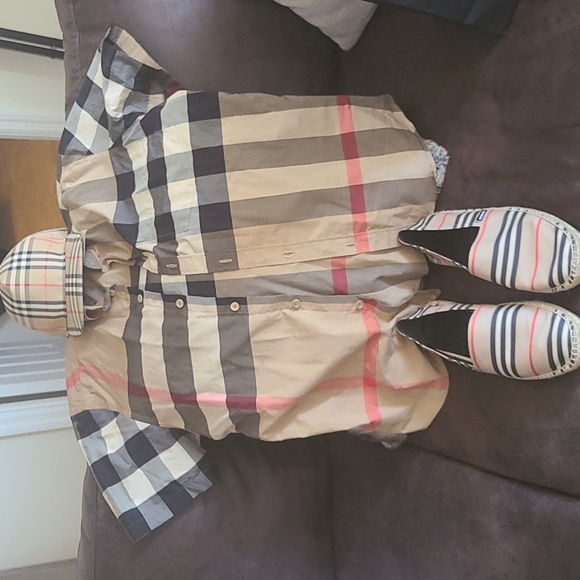 Burberry Other - Men's Burberry Shirt & Hat